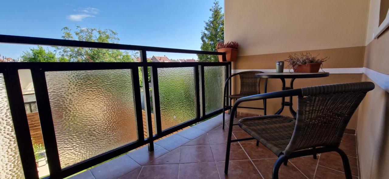 Boholand Apartman Эгер Экстерьер фото